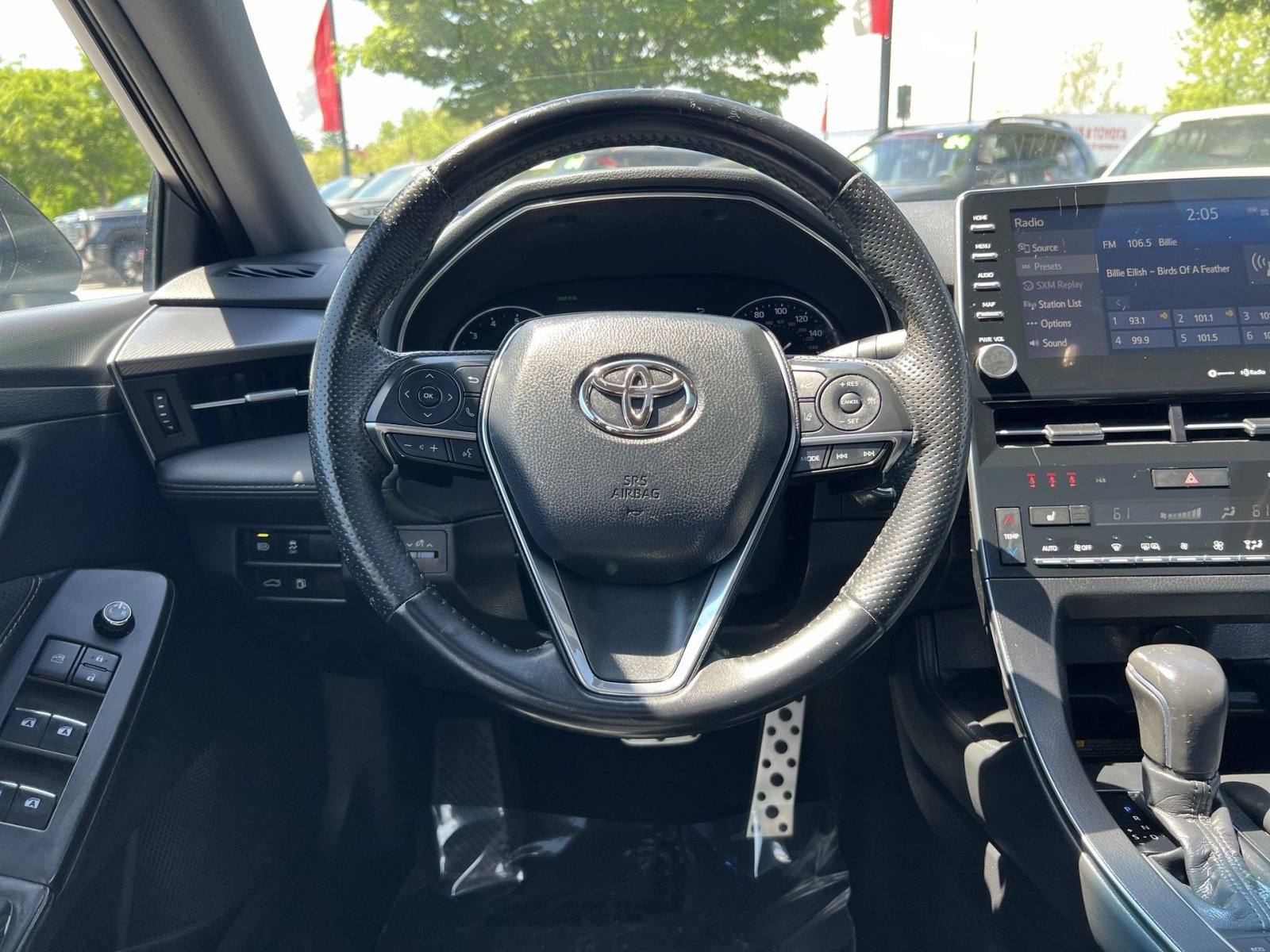 Used 2019 Toyota Avalon XSE w/ All Weather Liner Package FWD image 16