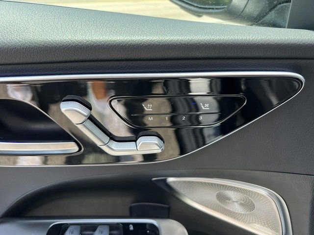 Used 2024 Mercedes-Benz C 300 Sedan image 11