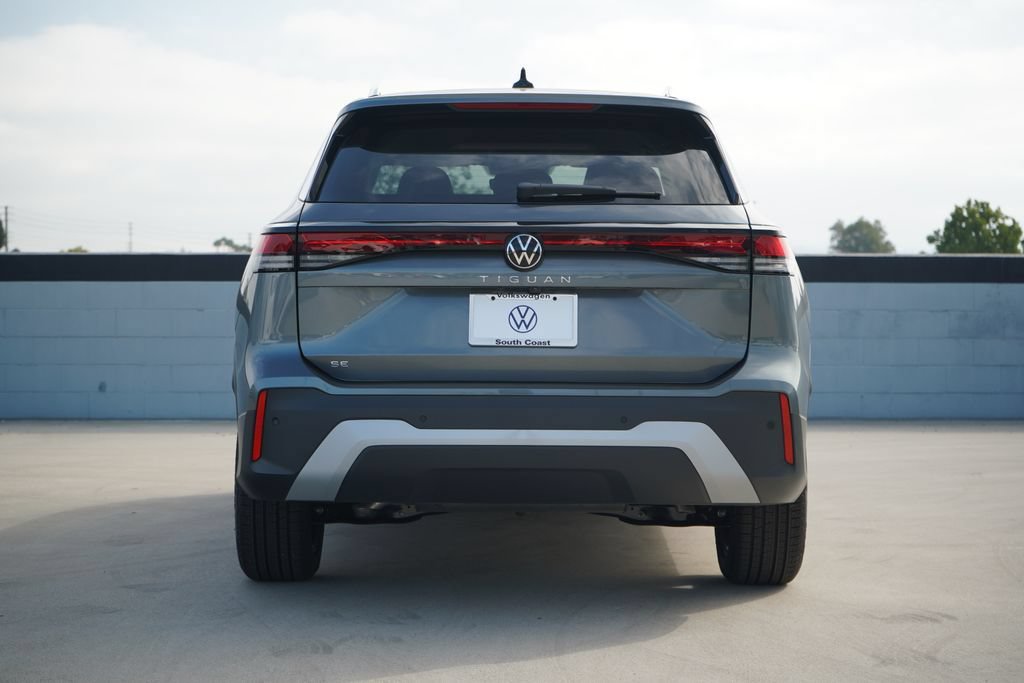 New 2026 Volkswagen Tiguan SE FWD image 4