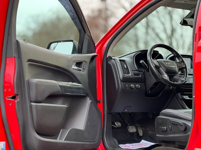 Used 2016 GMC Canyon SLE w/ All Terrain Package image 9