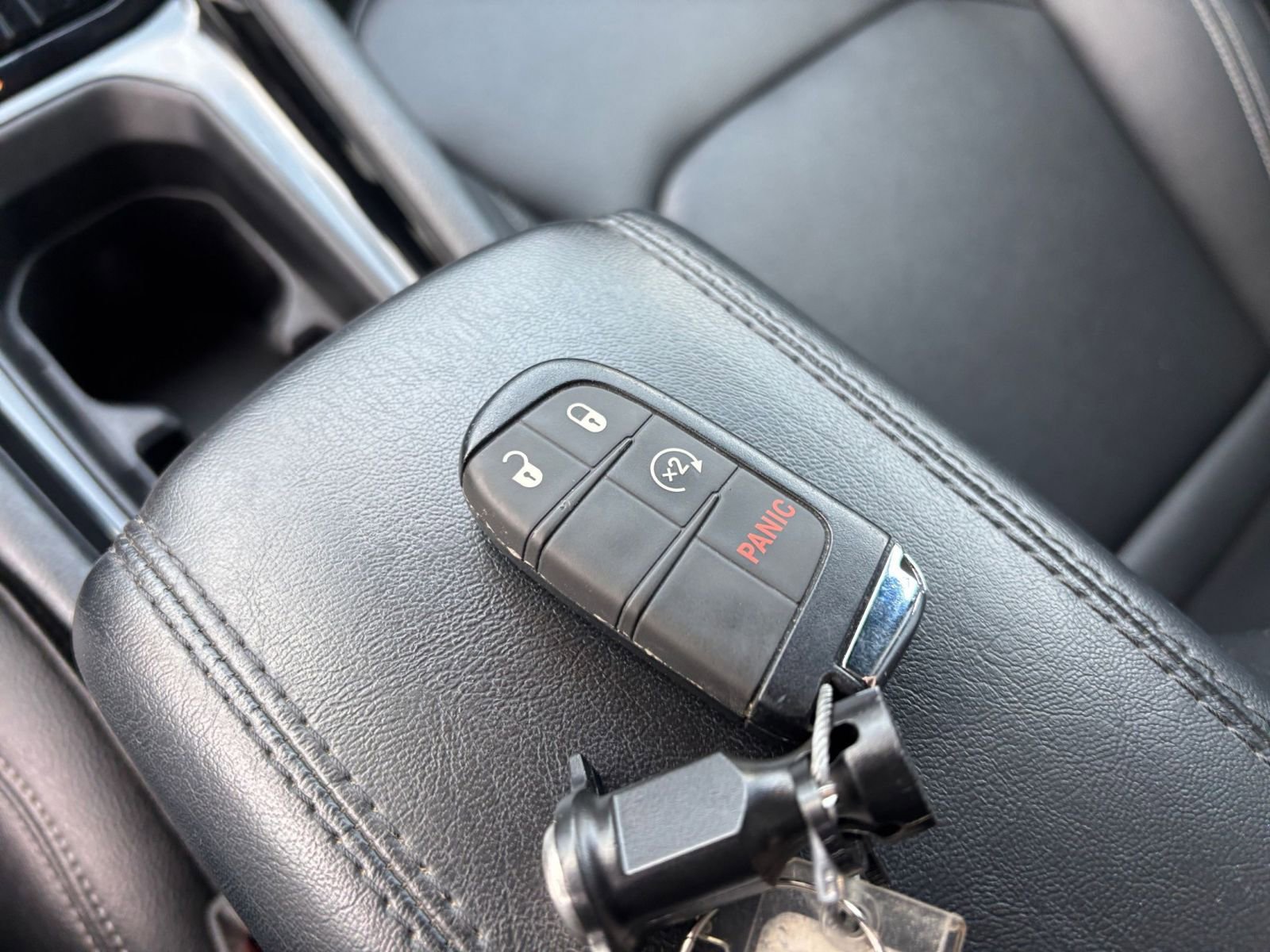 Used 2025 Jeep Compass Limited AWD/4WD image 21