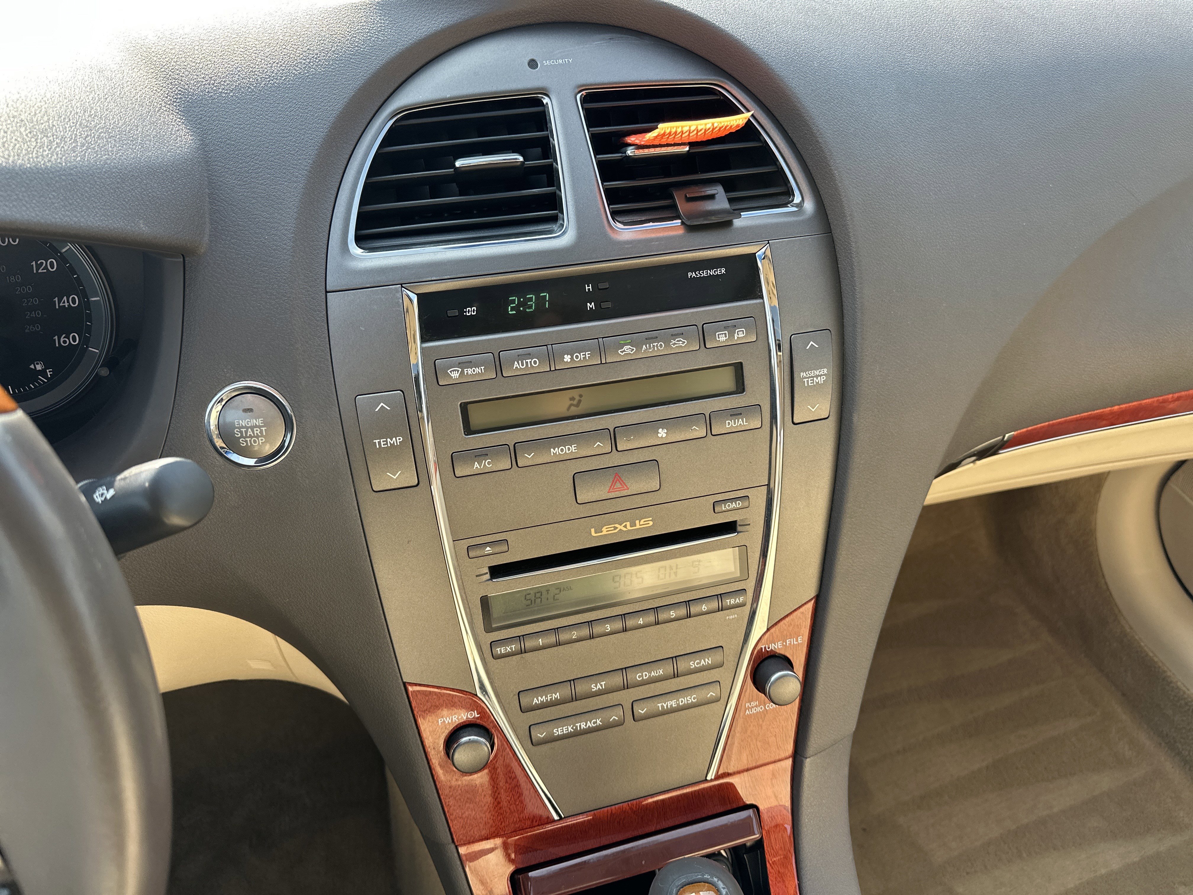 Used 2011 Lexus ES 350 image 29