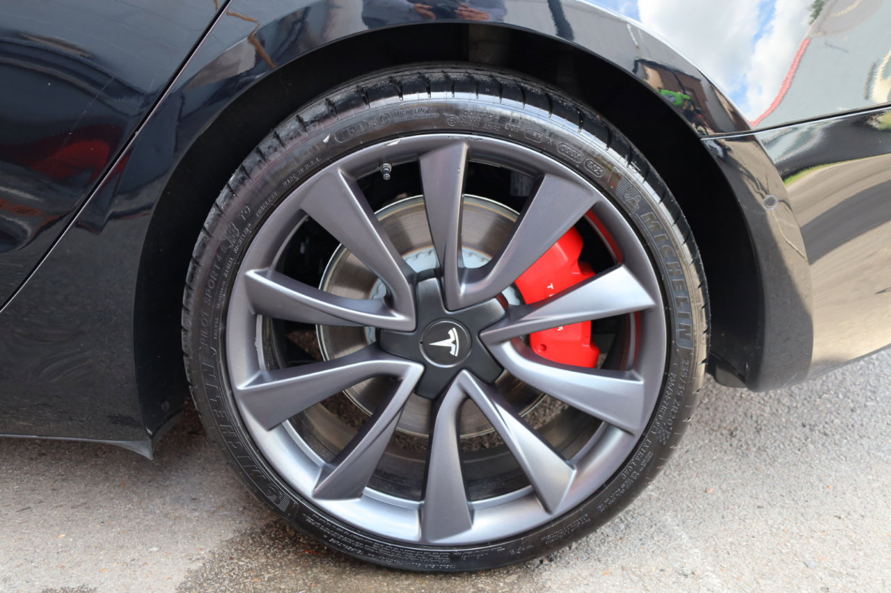 Used 2020 Tesla Model 3 Performance image 19