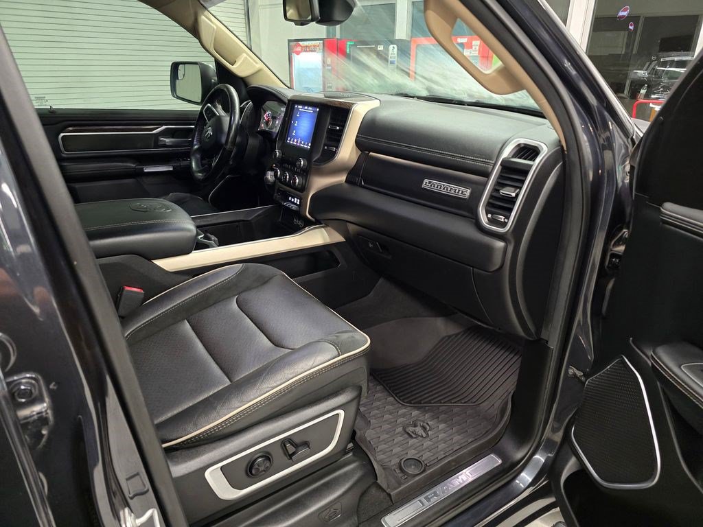 Used 2020 RAM 1500 Laramie RWD image 40