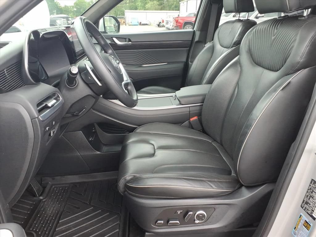 Used 2023 Hyundai Palisade Calligraphy FWD image 14