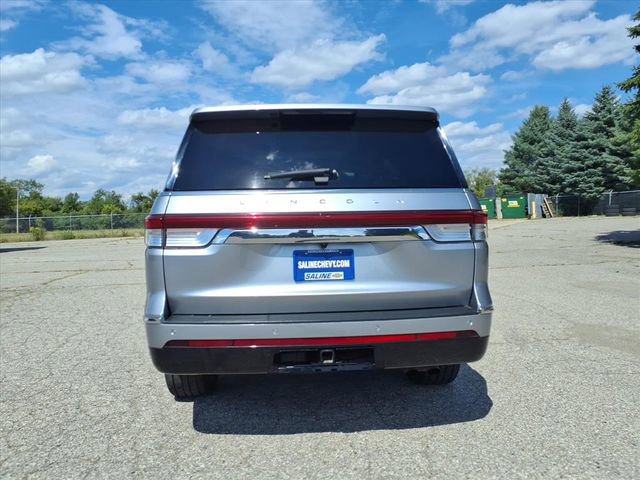 Used 2024 Lincoln Navigator Premiere AWD/4WD image 6