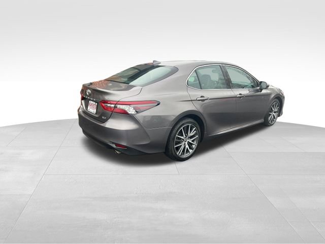 Used 2022 Toyota Camry XLE FWD image 7