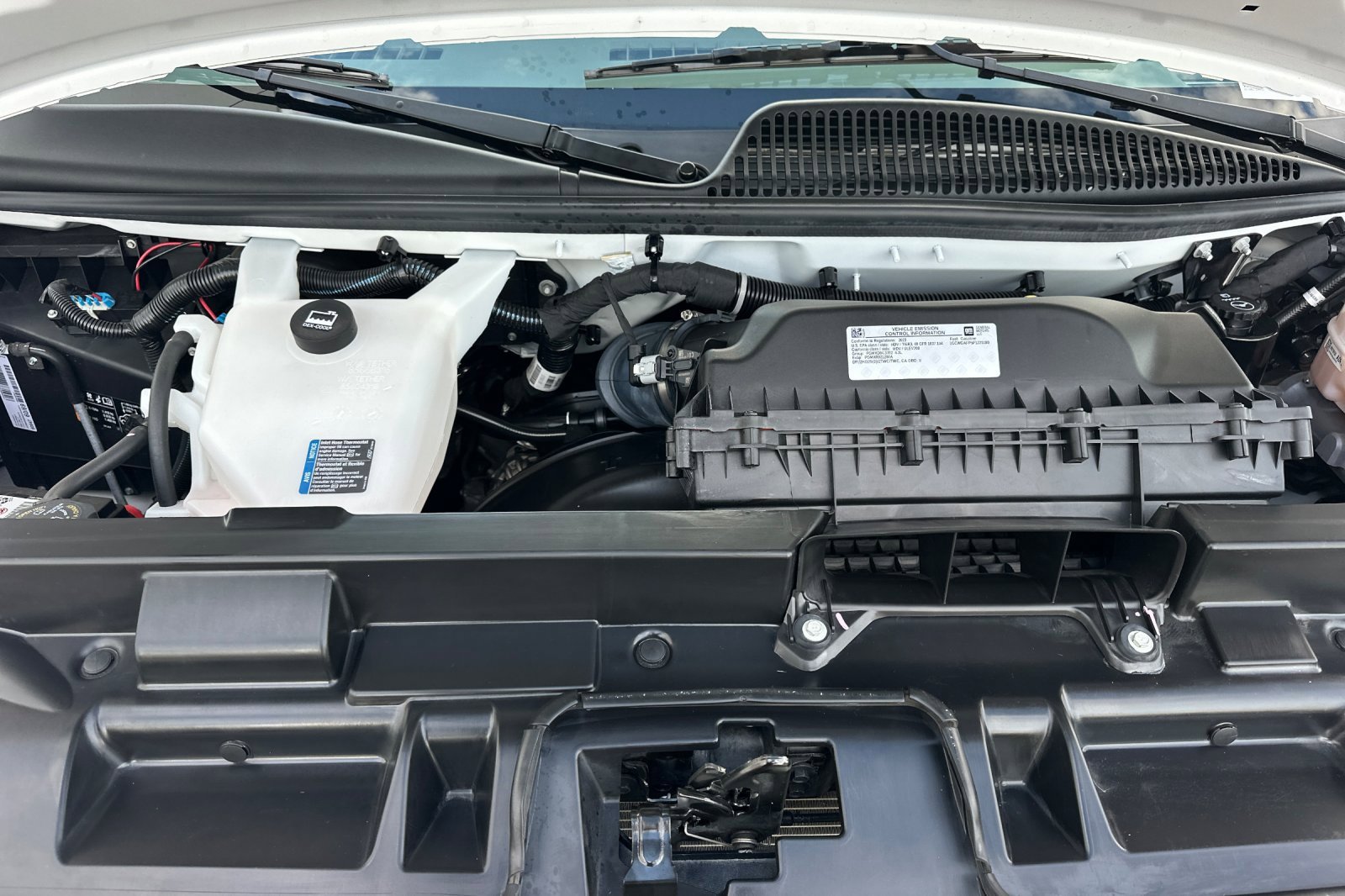 Used 2023 Chevrolet Express 2500 w/ Driver Convenience Package image 21