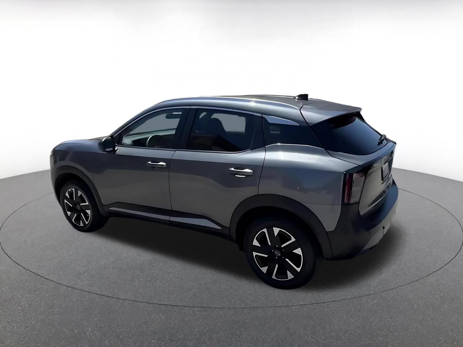 Used 2026 Nissan Kicks SV w/ Cold Weather Package AWD/4WD image 10