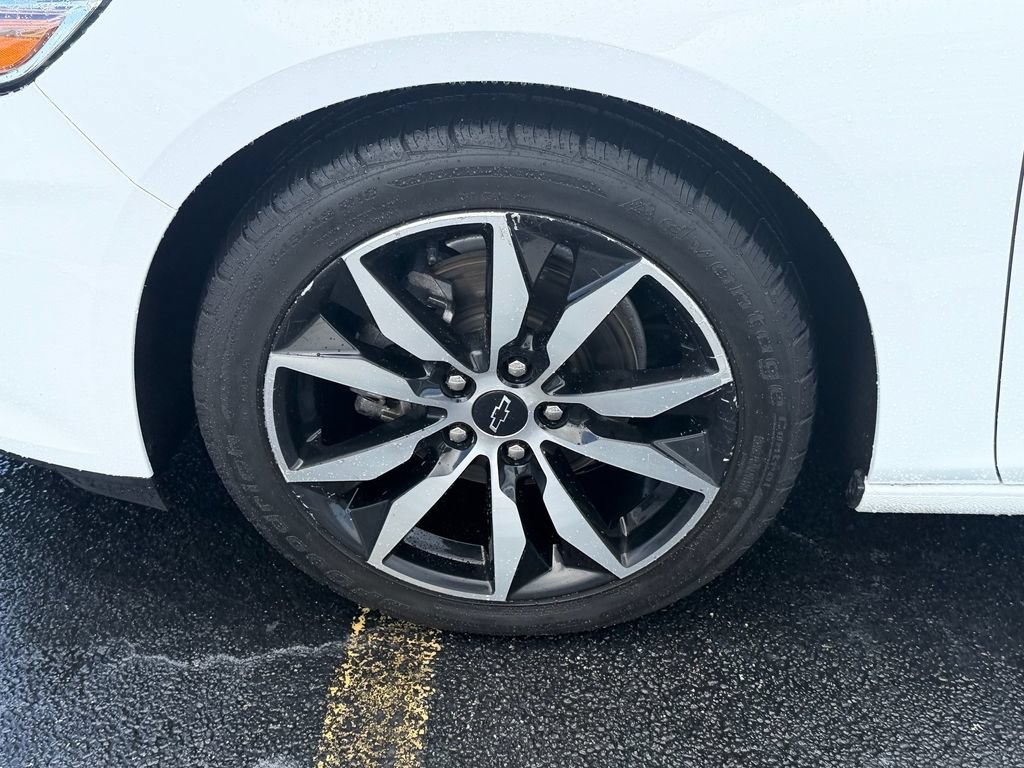 Certified 2024 Chevrolet Malibu RS FWD image 18