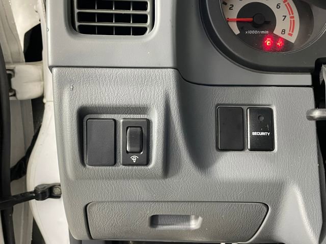 Used 2004 Nissan Xterra XE image 13