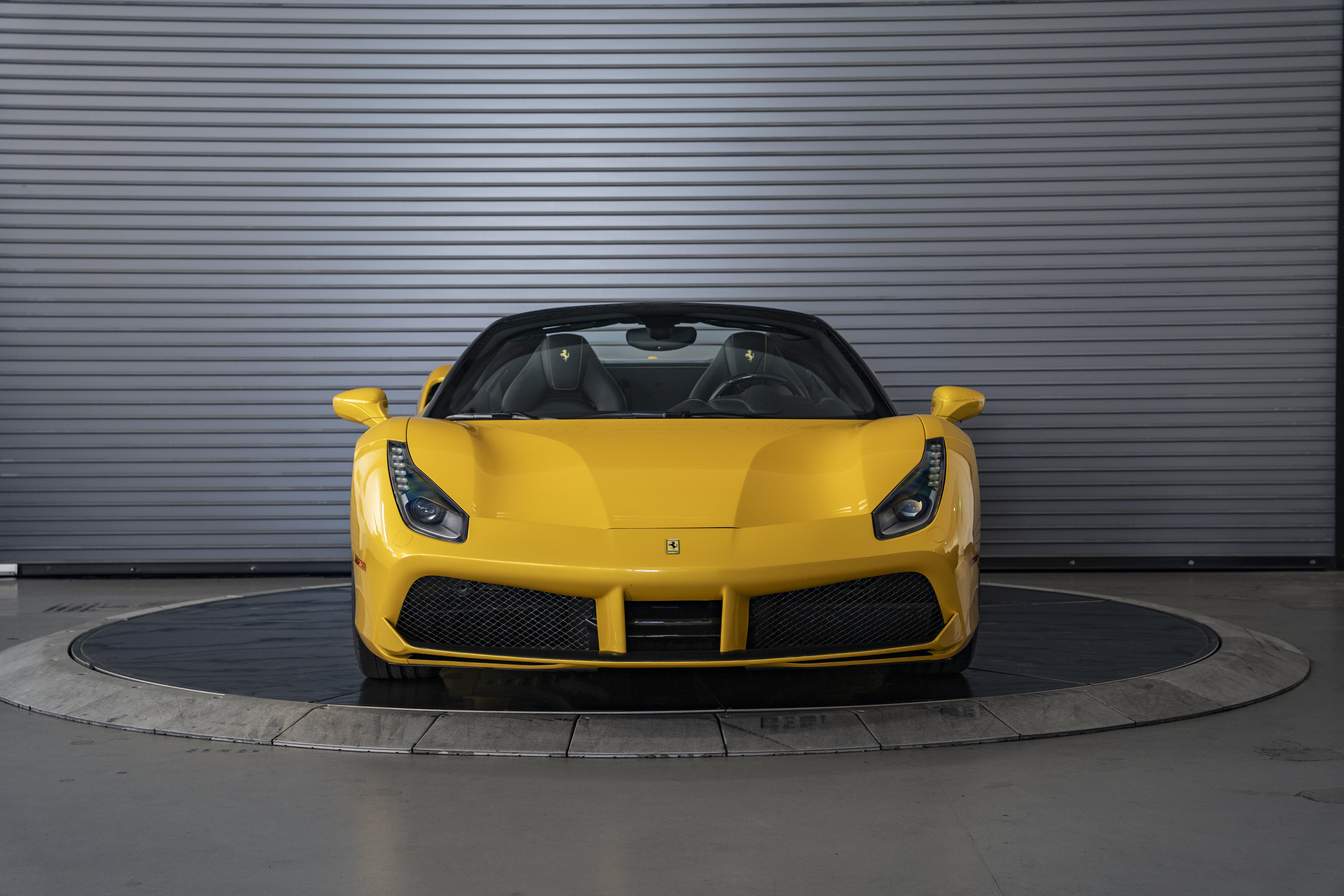 Used 2018 Ferrari 488 Spider RWD image 6