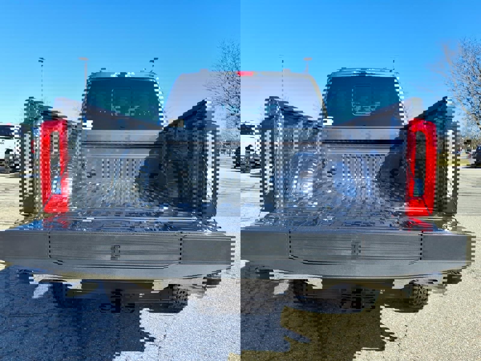 New 2026 Ford F250 XLT w/ FX4 Off-Road Package image 9