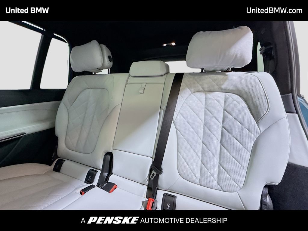 Used 2026 BMW X7 xDrive40i AWD/4WD image 13