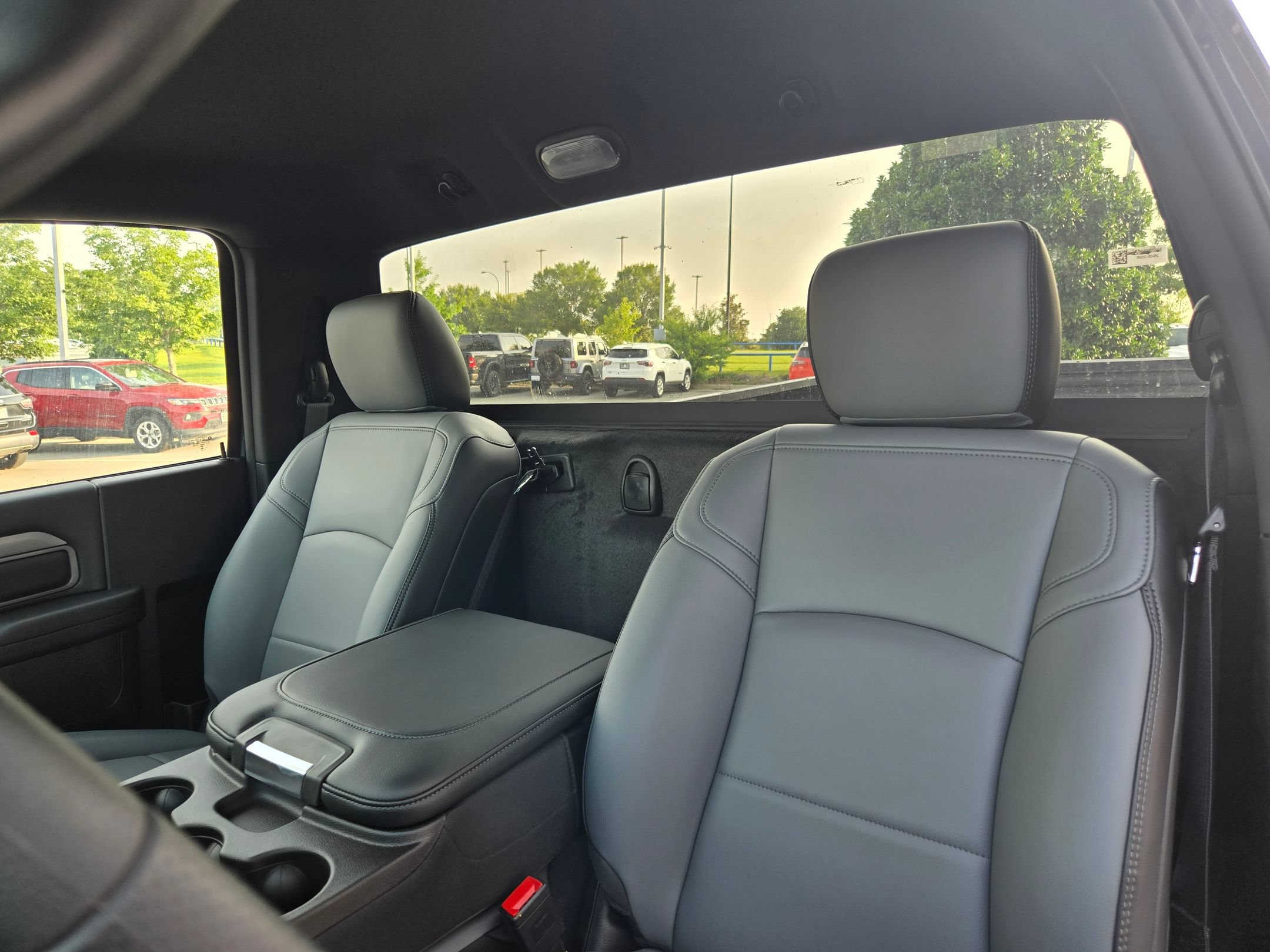 New 2026 RAM 2500 Tradesman w/ Chrome Appearance Group AWD/4WD image 19