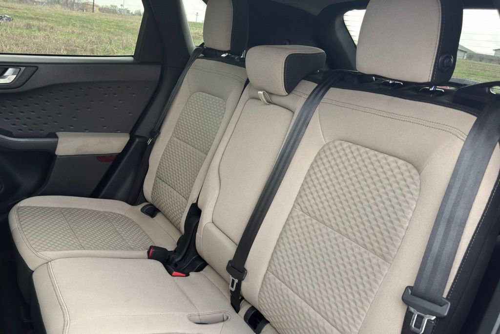 Used 2020 Ford Escape SE image 21