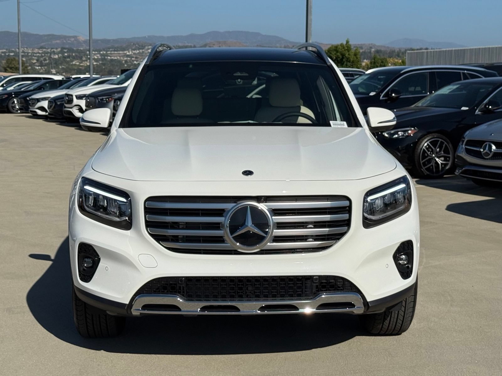 New 2026 Mercedes-Benz GLB 250 4MATIC image 4