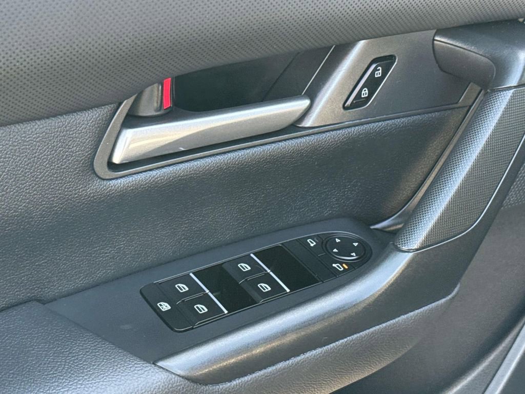 Used 2025 MAZDA CX-50 AWD 2.5 S w/ Preferred Package image 23