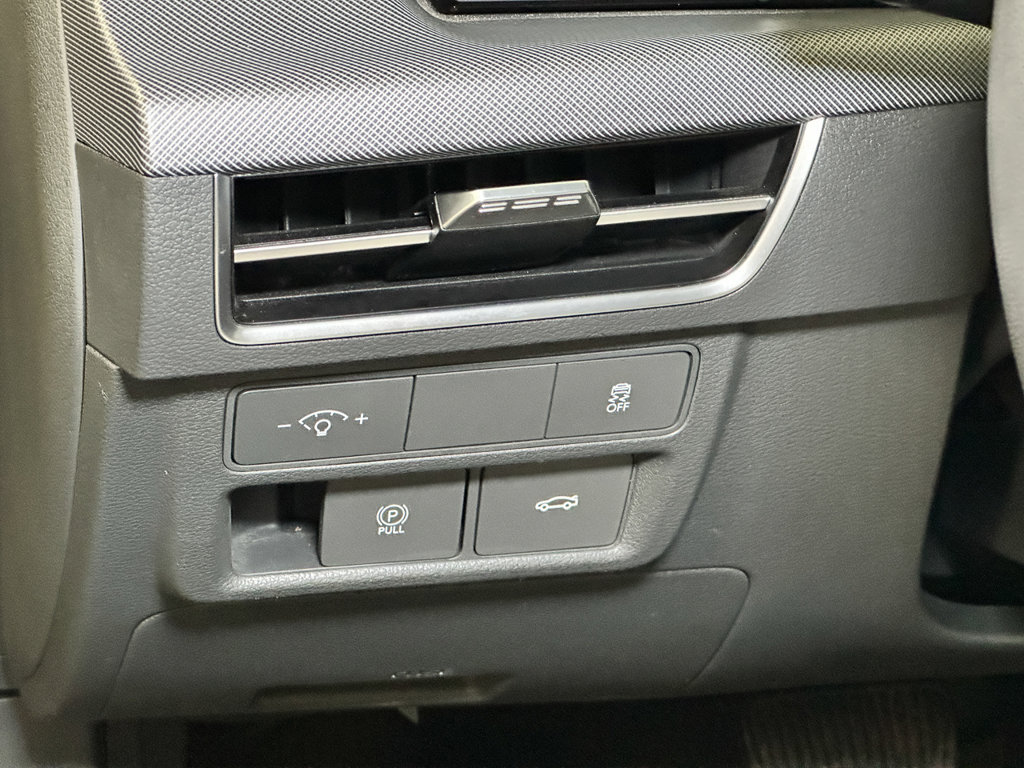 Used 2025 Hyundai Sonata SEL FWD image 20