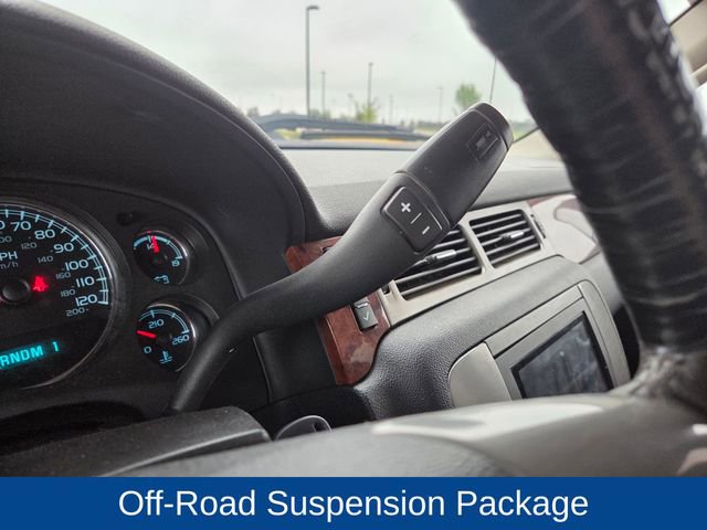 Used 2013 GMC Sierra 2500 SLT w/ Suspension Package, Off-Road AWD/4WD image 22