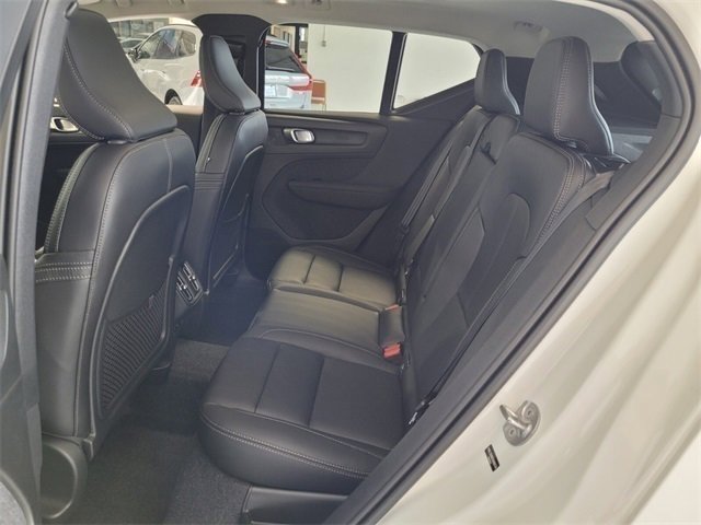 Certified 2026 Volvo XC40 B5 Core w/ Climate Package image 6