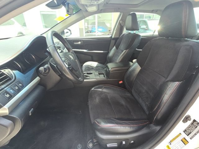 Used 2017 Toyota Camry XSE w/ Moonroof Package FWD image 8