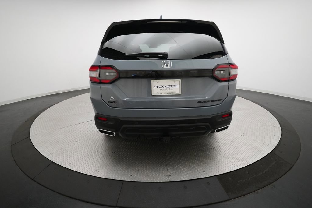 Certified 2025 Honda Pilot Black Edition image 26