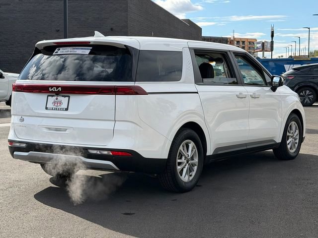 Used 2024 Kia Carnival LX image 6