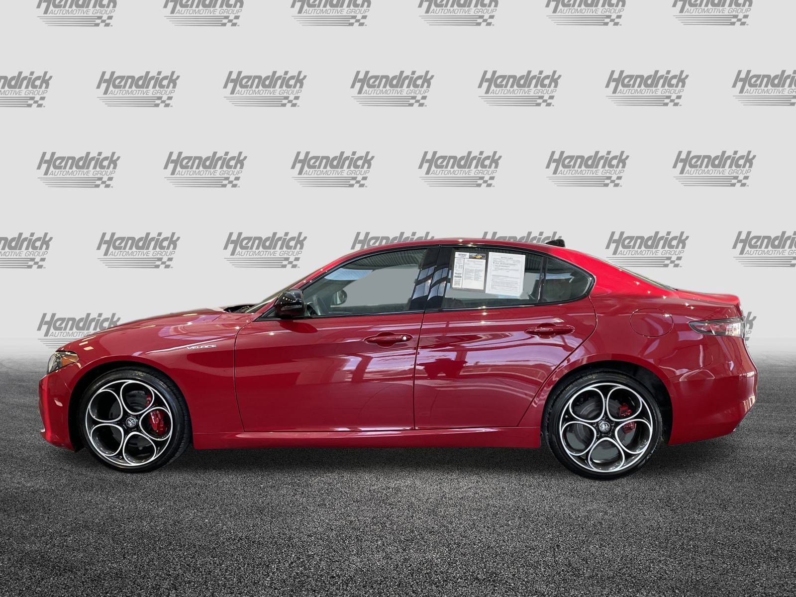Used 2024 Alfa Romeo Giulia Veloce image 7
