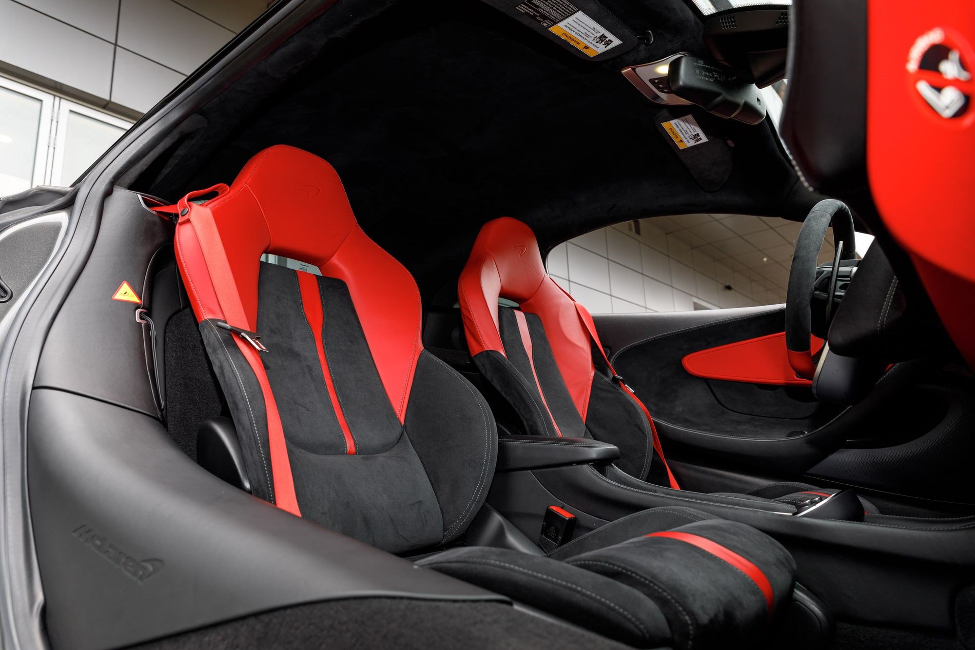 Used 2019 McLaren 570S Coupe RWD image 34