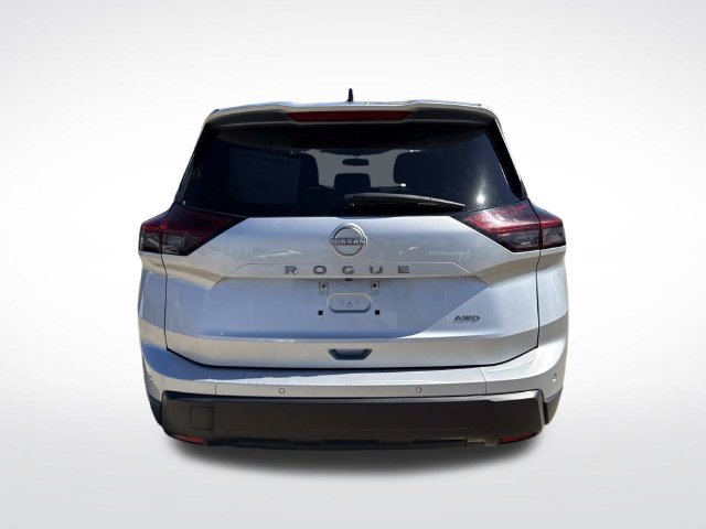 Used 2024 Nissan Rogue S AWD/4WD image 8