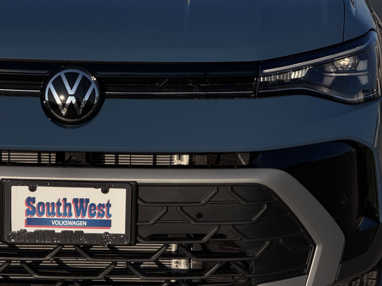 New 2025 Volkswagen Taos SE image 8