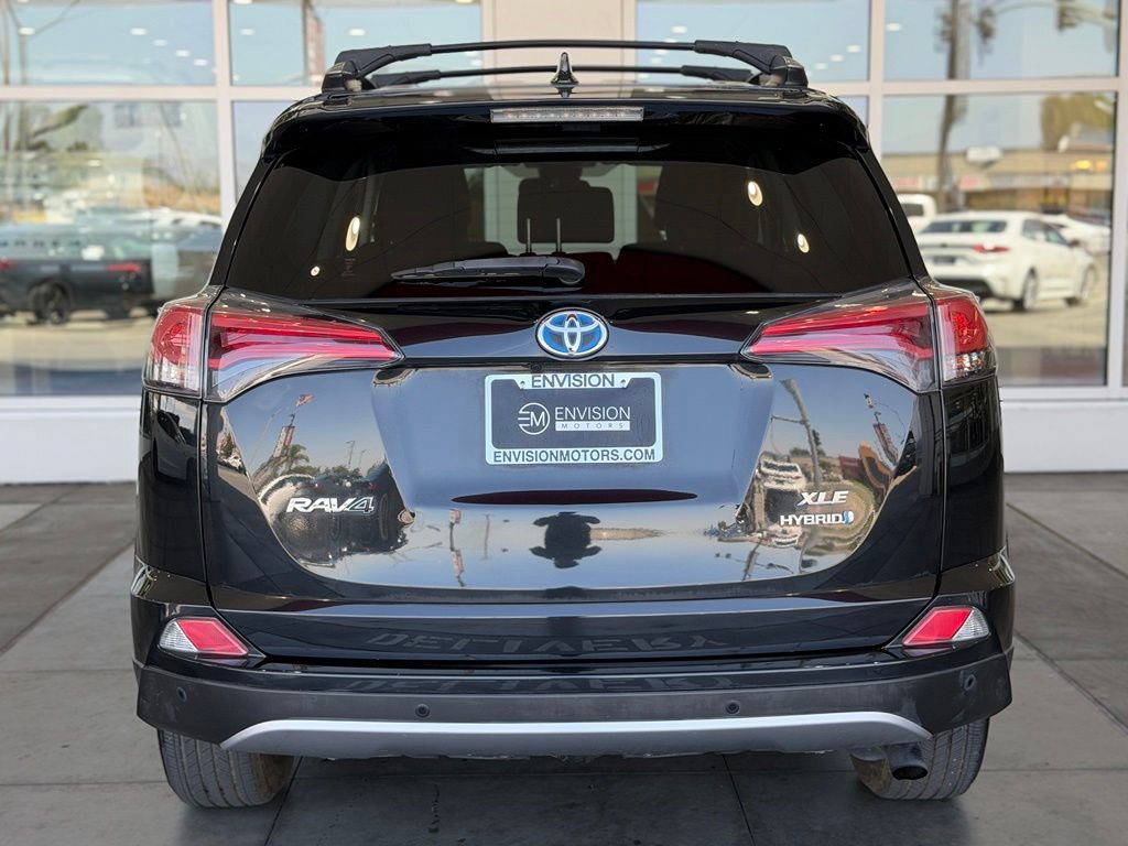Certified 2018 Toyota RAV4 XLE w/ Convenience Package AWD/4WD image 12