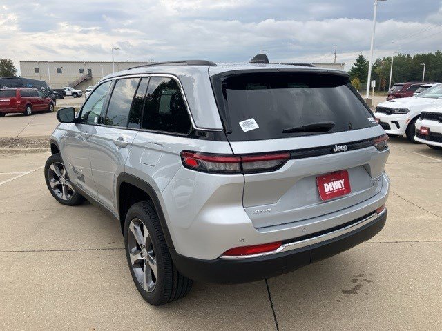 New 2025 Jeep Grand Cherokee Limited image 8