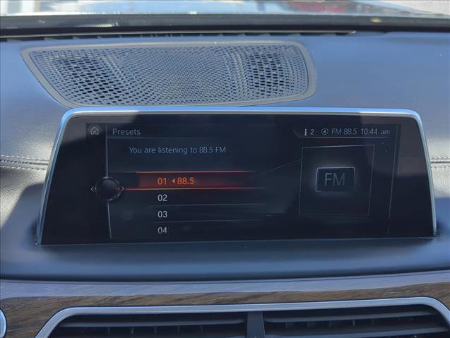 Used 2017 BMW 740i RWD image 10