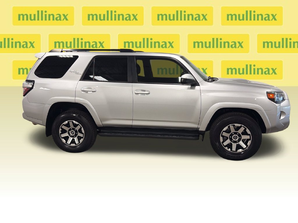 Used 2023 Toyota 4Runner TRD Off-Road AWD/4WD image 19