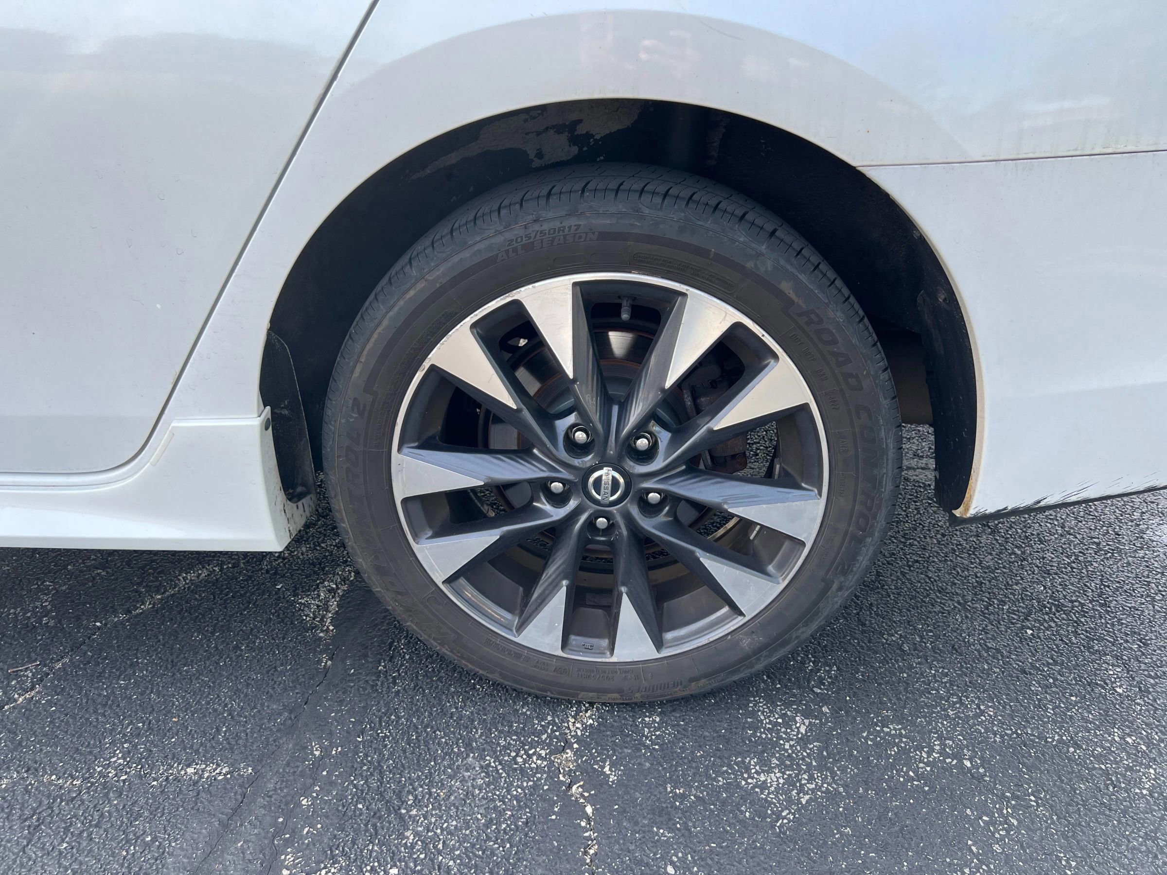 Used 2017 Nissan Sentra SR Turbo image 39