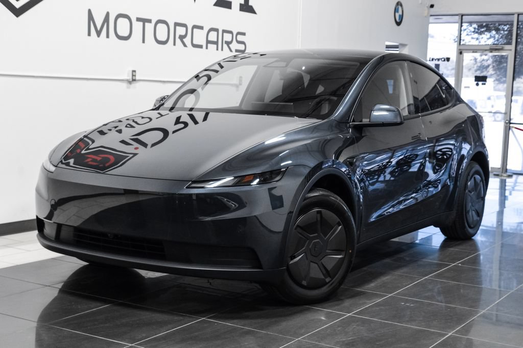 Used 2026 Tesla Model Y 2WD image 6