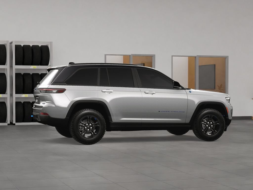 New 2024 Jeep Grand Cherokee Trailhawk w/ Advanced Protech Group II AWD/4WD image 7