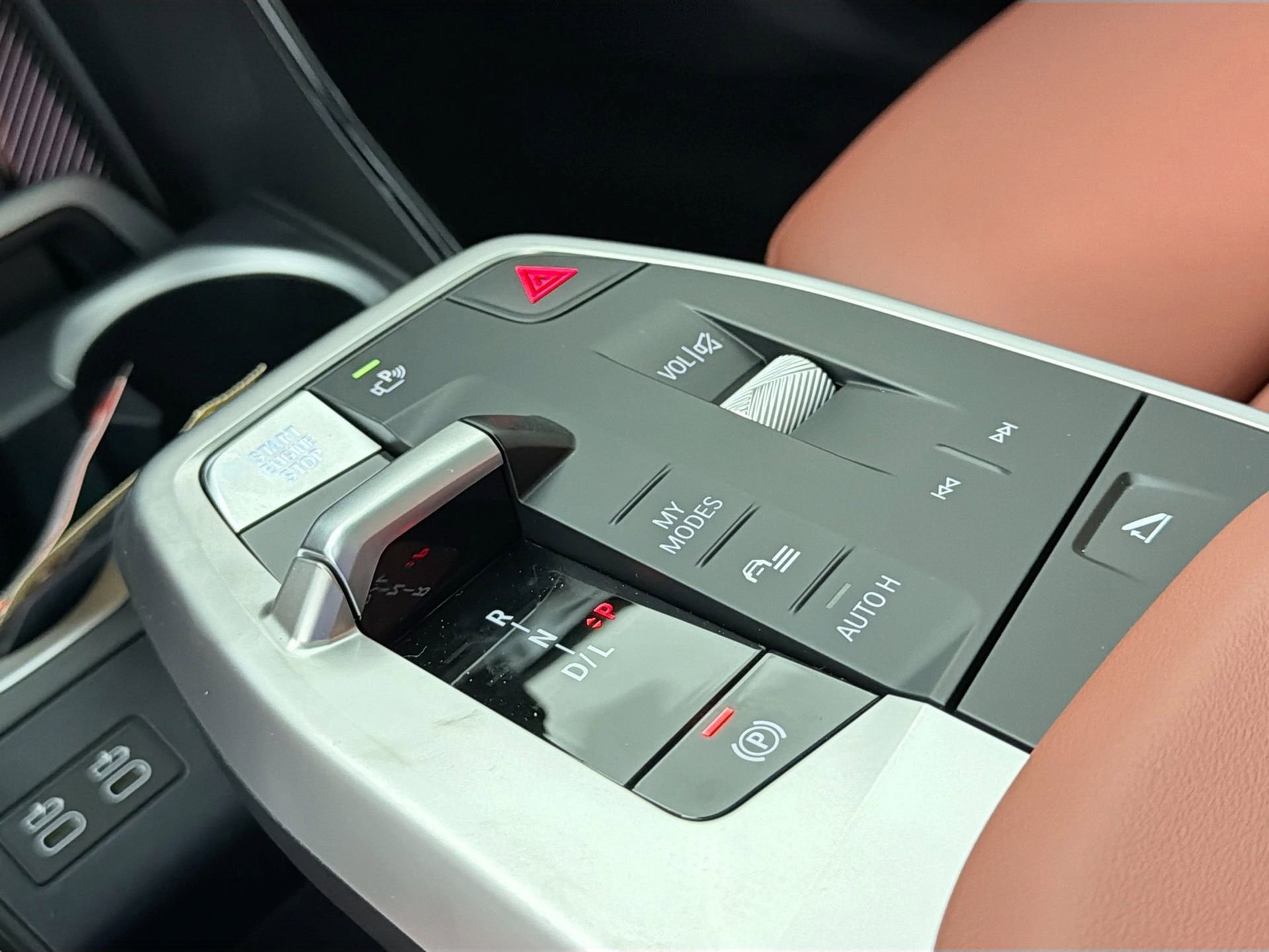 New 2026 BMW X1 xDrive28i w/ Technology Package image 16