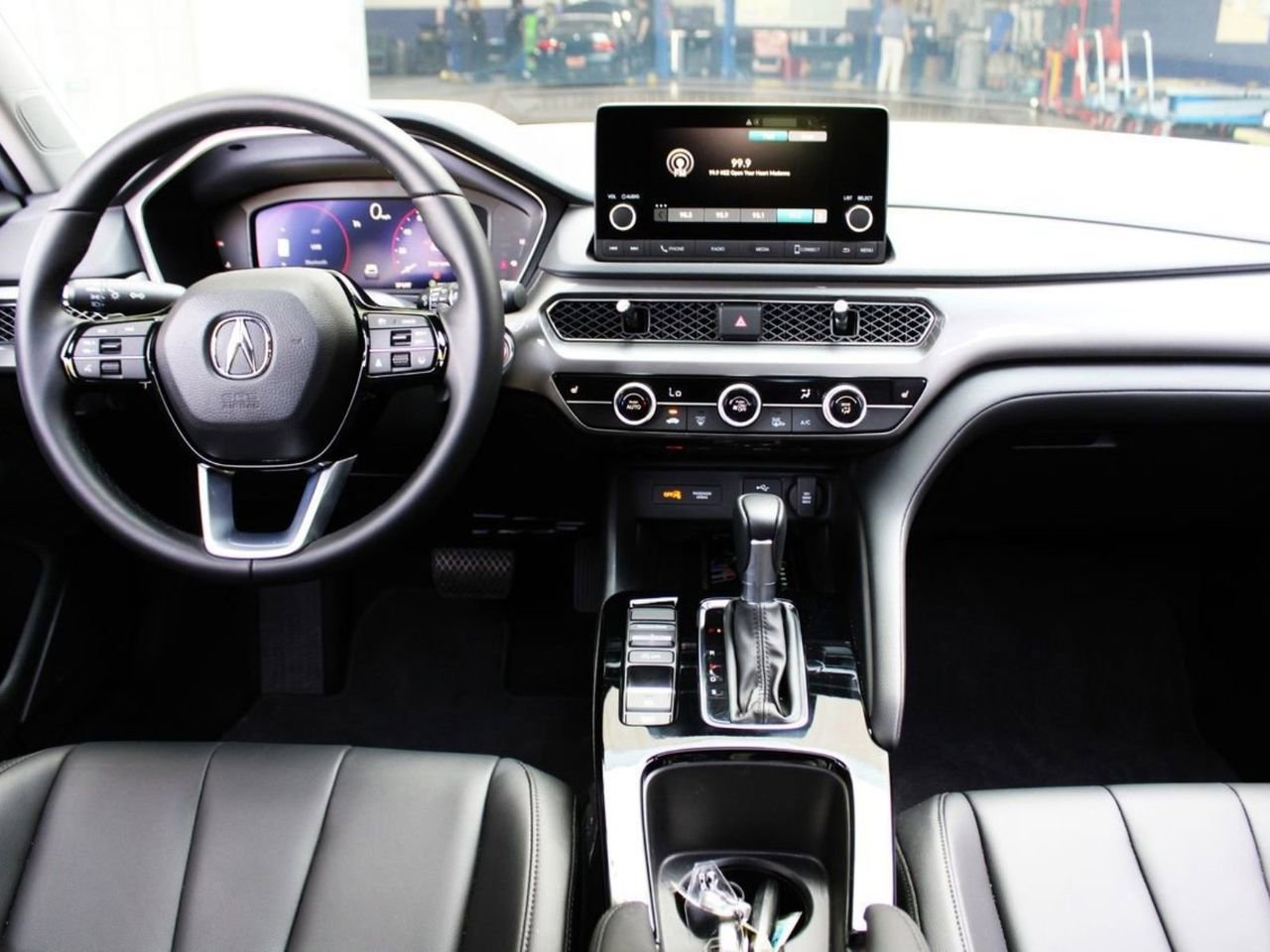 Used 2025 Acura Integra FWD image 14