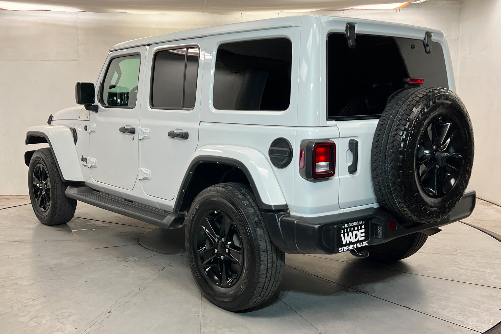 Certified 2021 Jeep Wrangler Unlimited Sahara AWD/4WD image 3
