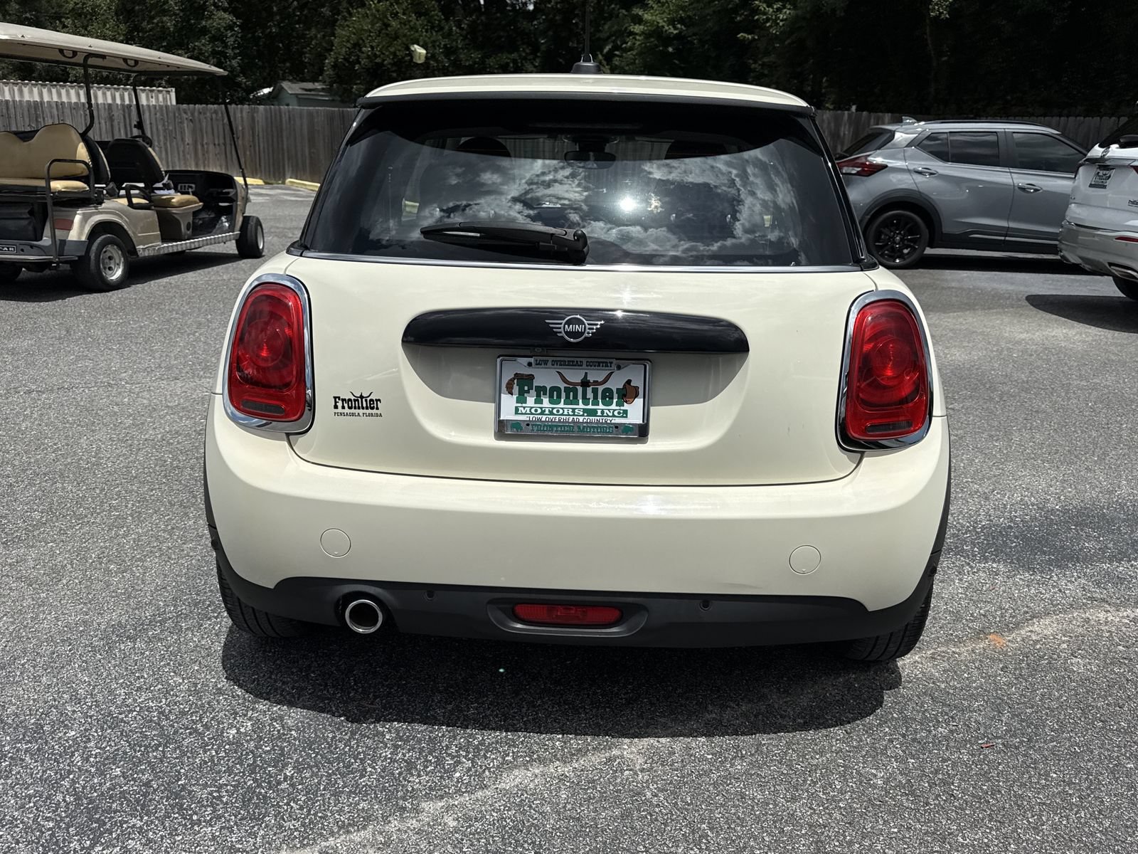 Used 2021 MINI Cooper 2-Door Hardtop FWD image 4