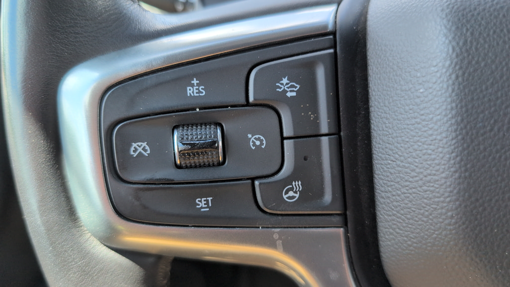 Used 2023 Chevrolet Silverado 1500 RST AWD/4WD image 15
