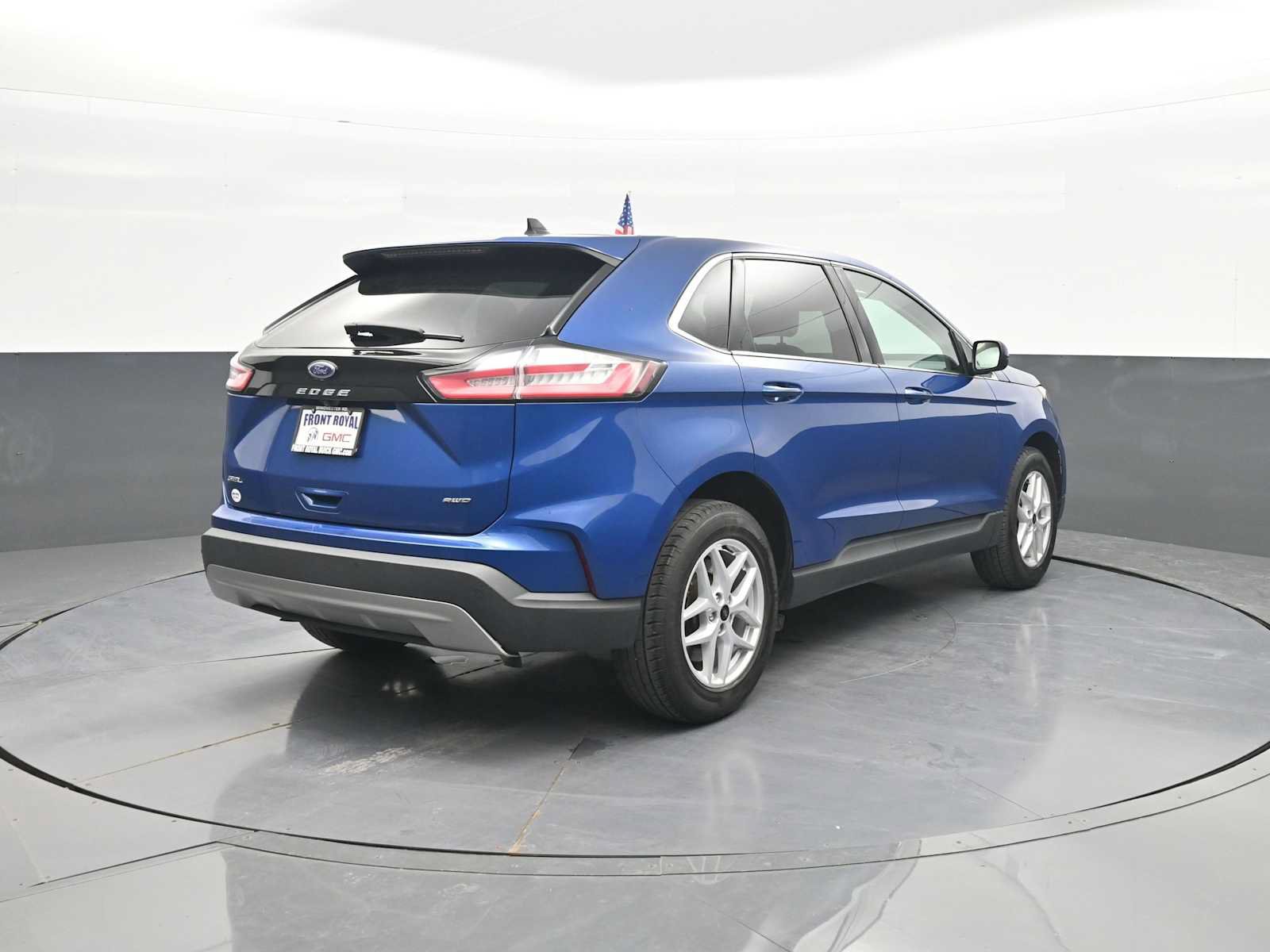 Used 2024 Ford Edge SEL AWD/4WD image 7