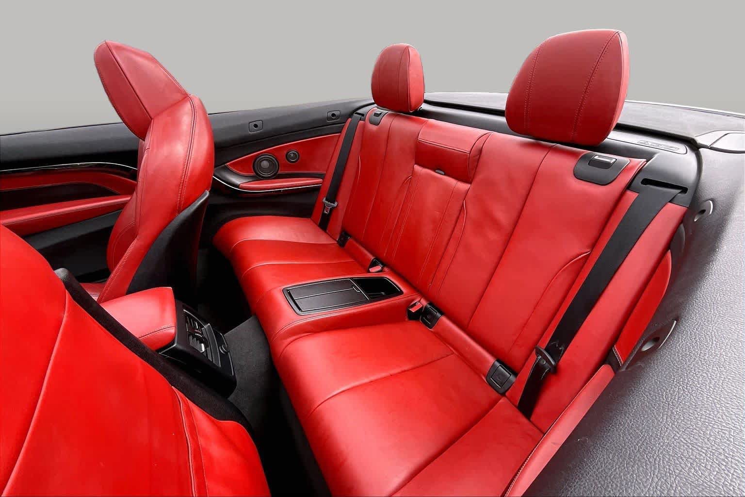 Used 2016 BMW M4 Convertible RWD image 19