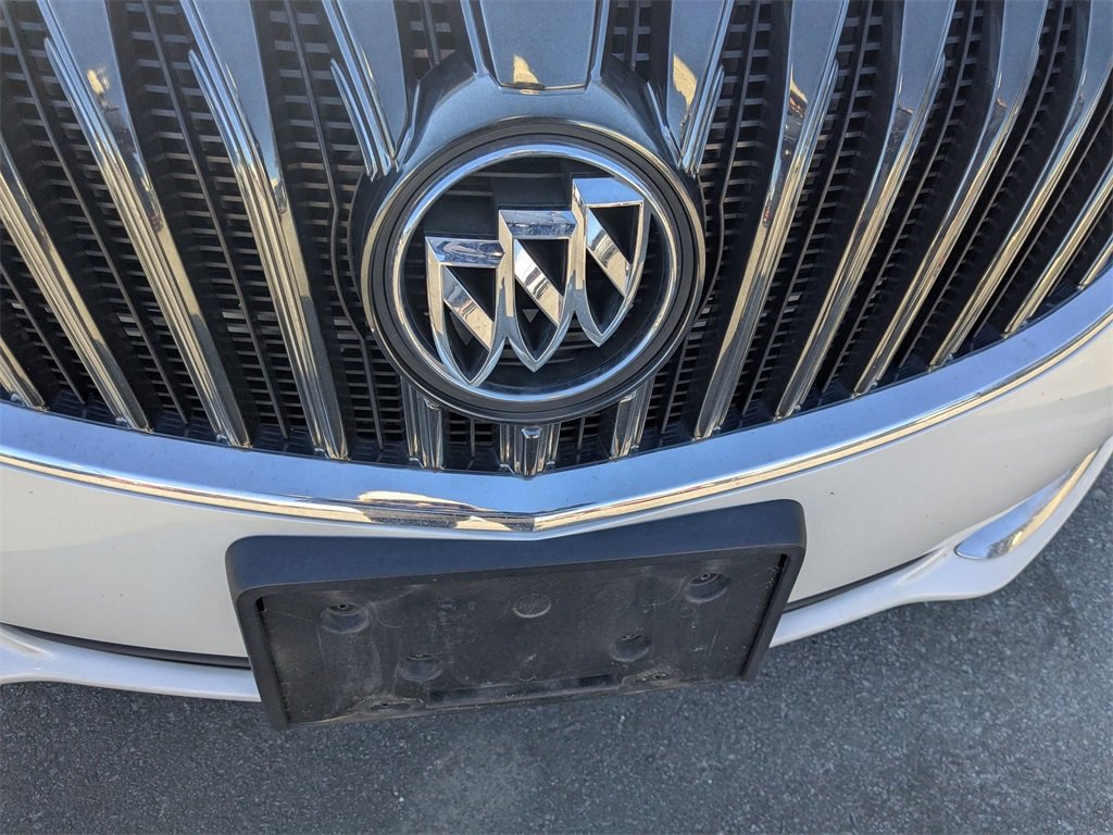 Used 2017 Buick Regal Sport Touring image 15