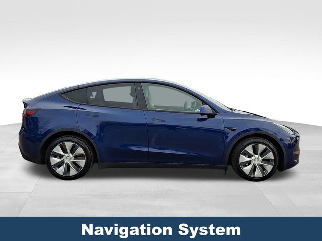 Used 2021 Tesla Model Y Long Range image 9