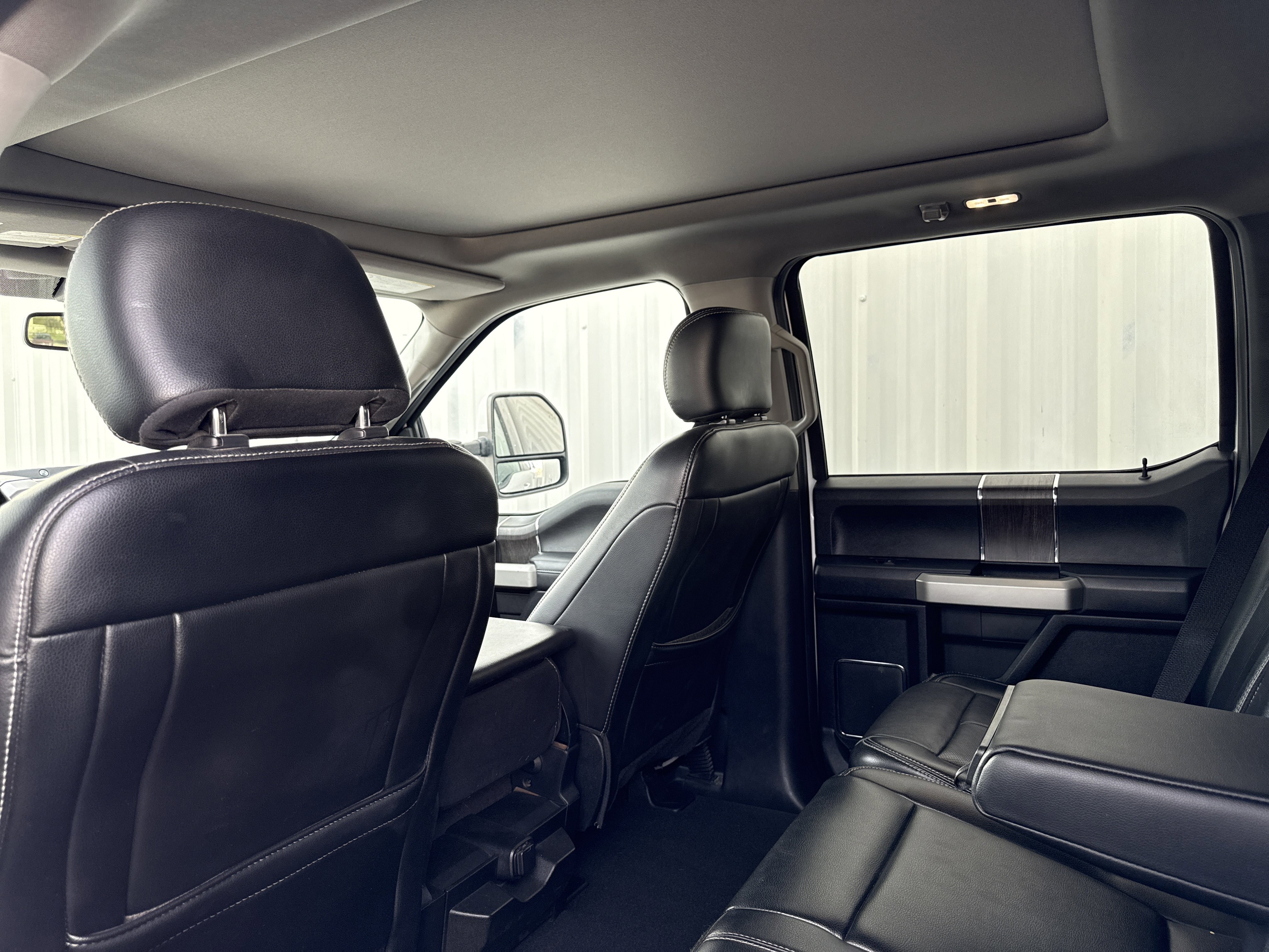 Used 2020 Ford F250 Lariat image 39