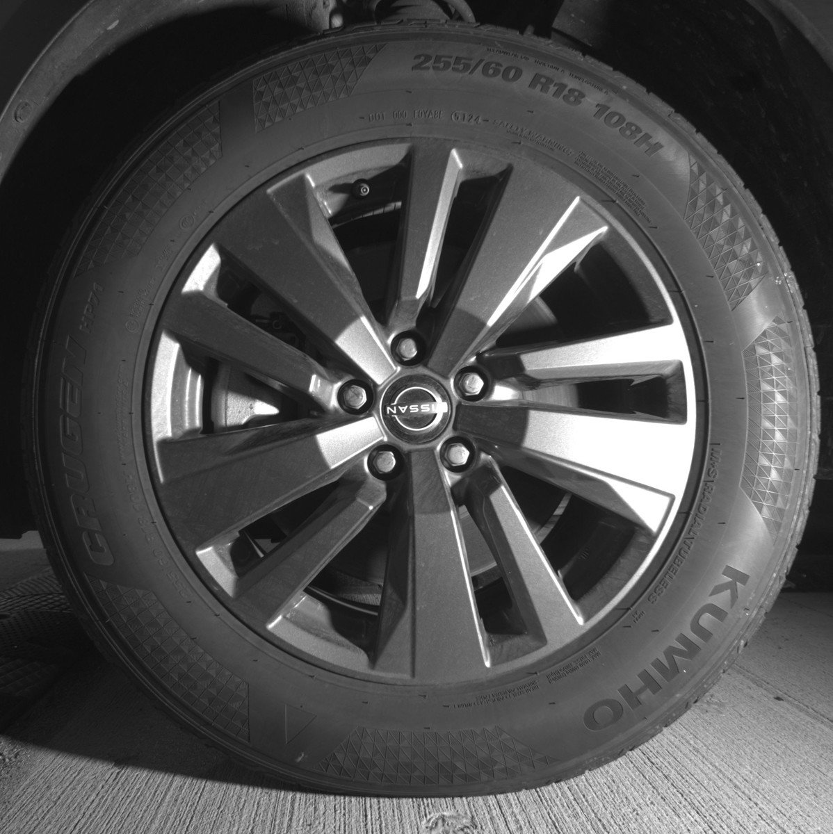 Used 2025 Nissan Pathfinder SV AWD/4WD image 12
